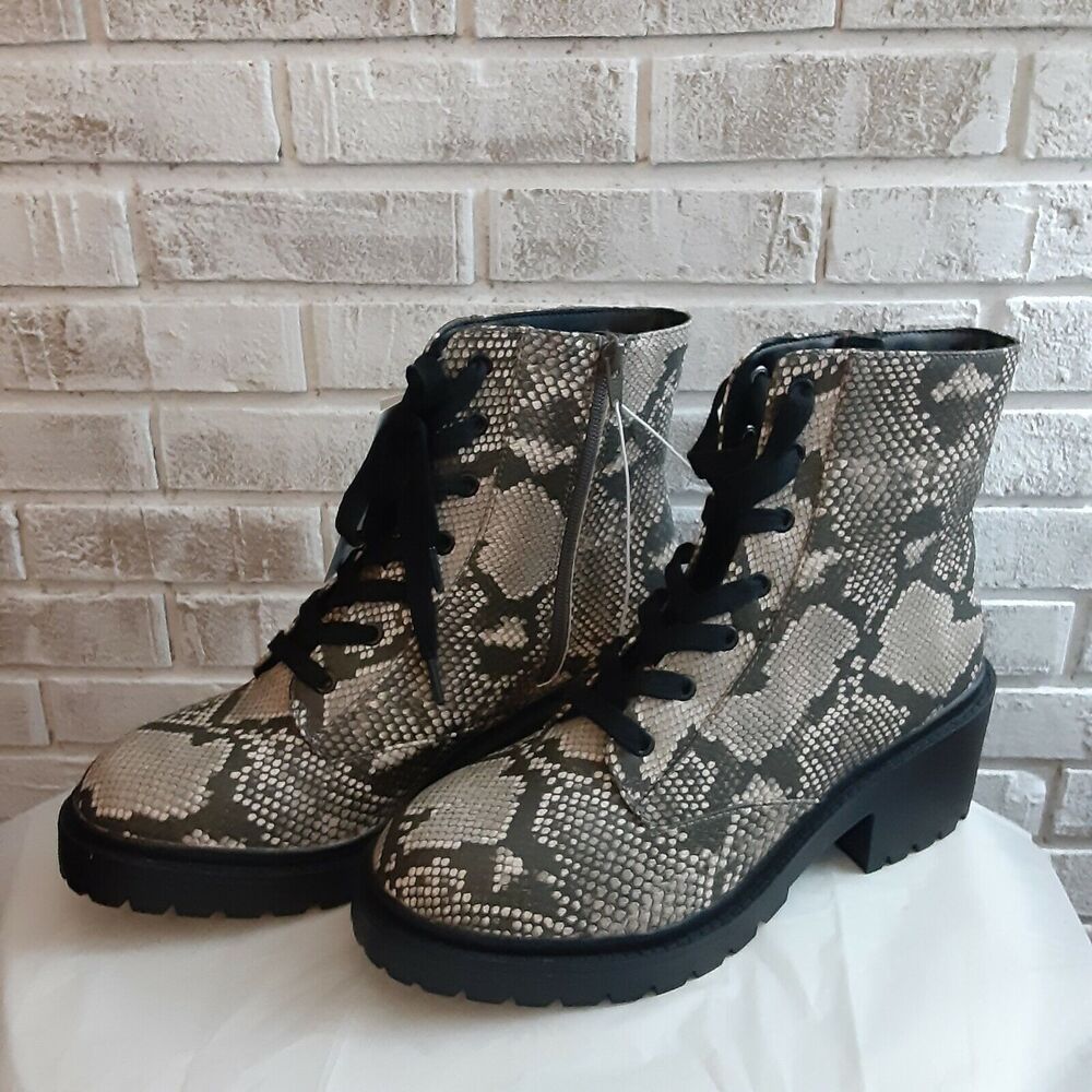 Universal Thread NWT Vegan Snakeskin Combat Boot sz 11,Memory Foam,Versatile